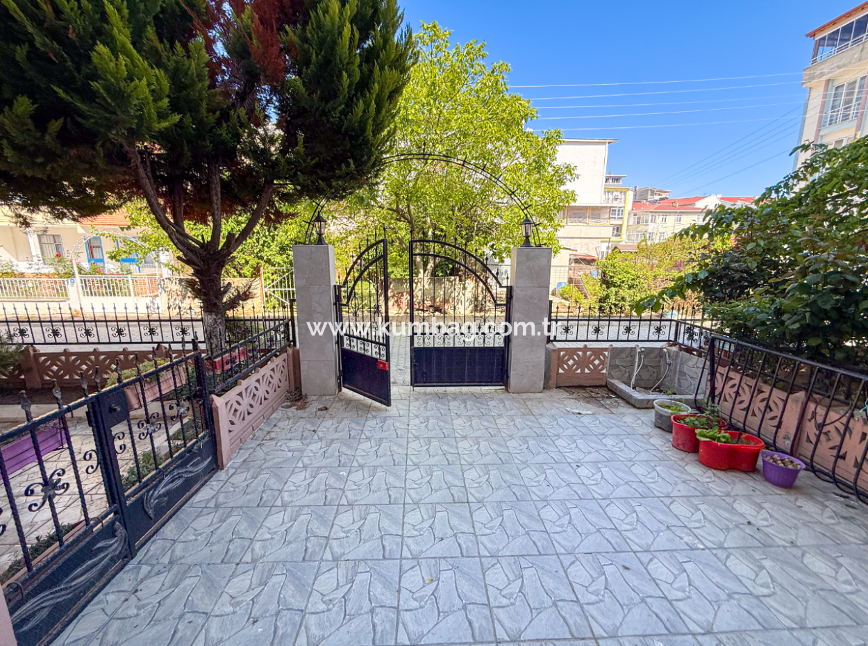 Kumbağ Köy İçinde Denize Yakın Geniş 2+1 Kiralık Daire