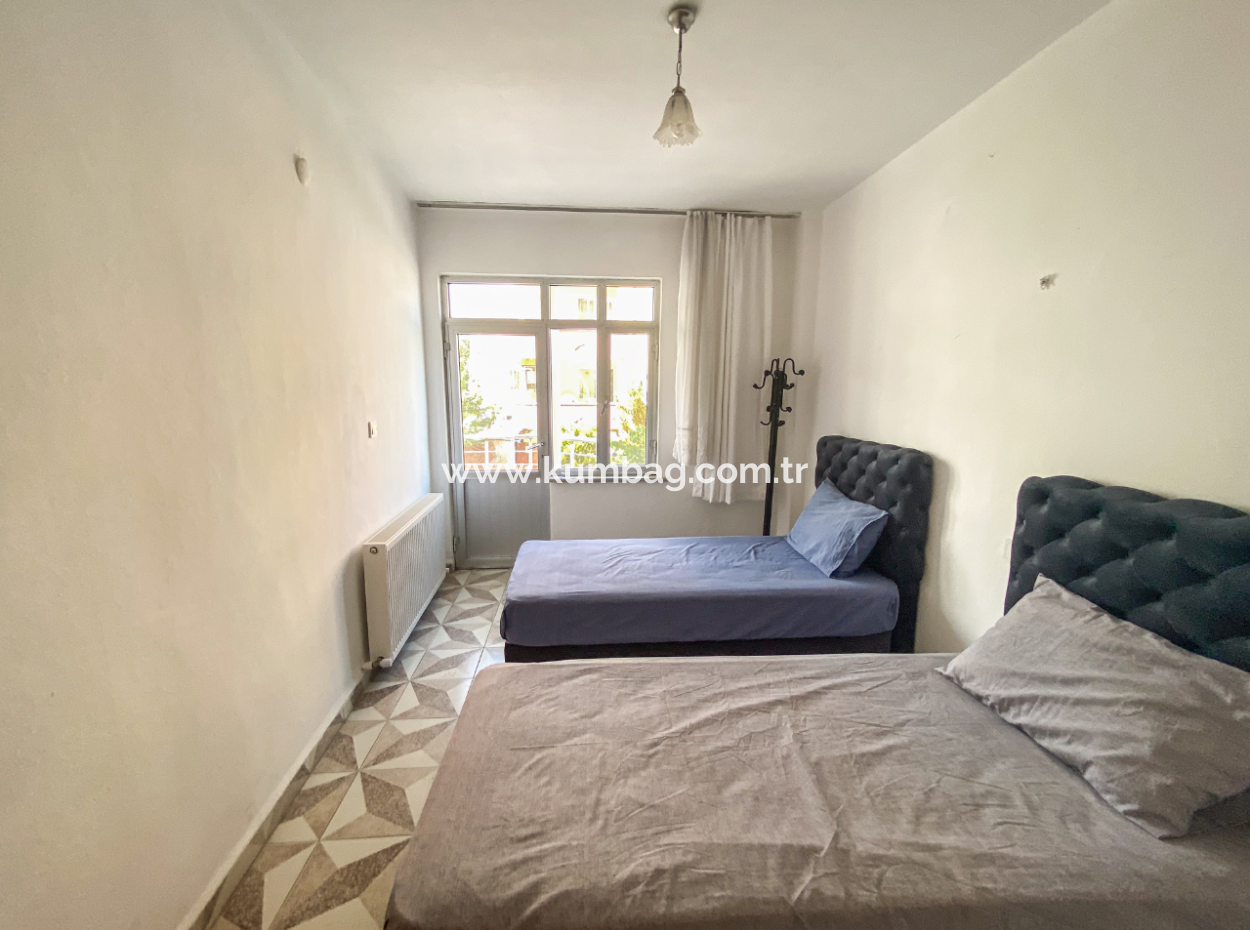 Kumbağ Merkezi Konumda Denize Yakın Eşyalı 2+1 Kiralık Daireler