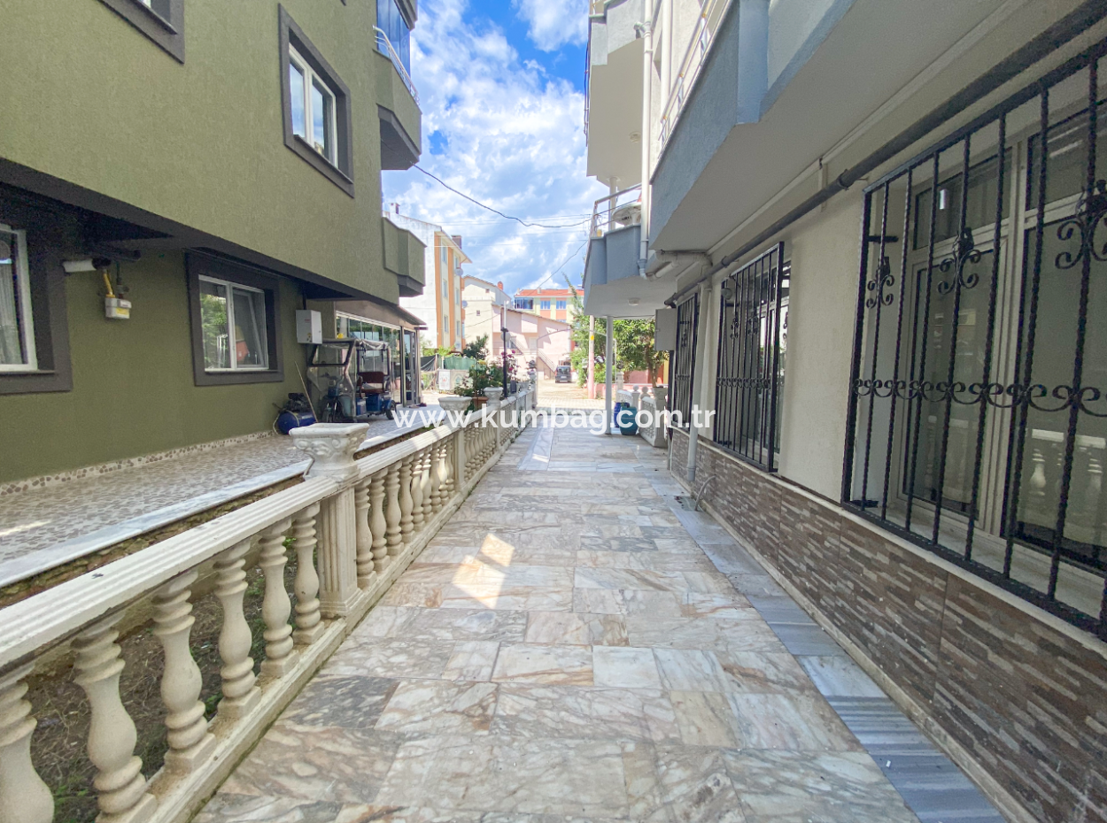 Kumbağ Merkezi Konumda Denize Yakın Eşyalı 2+1 Kiralık Daireler