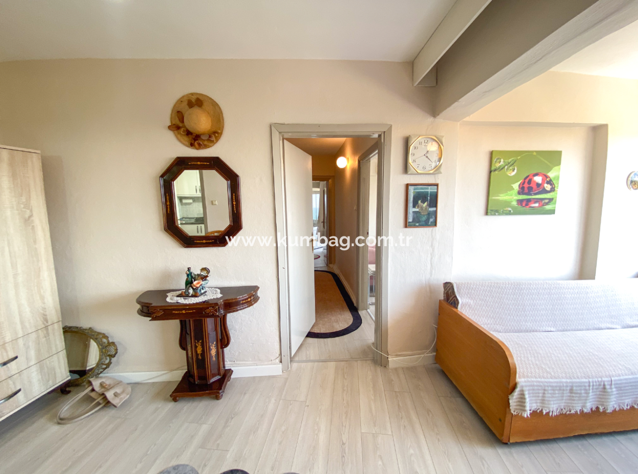 Kumbağ Merkezi Konumda Deniz Manzarlı Eşyalı Kiralık 2+1 Daire