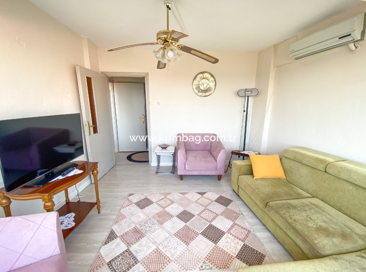Kumbağ Merkezi Konumda Deniz Manzarlı Eşyalı Kiralık 2+1 Daire