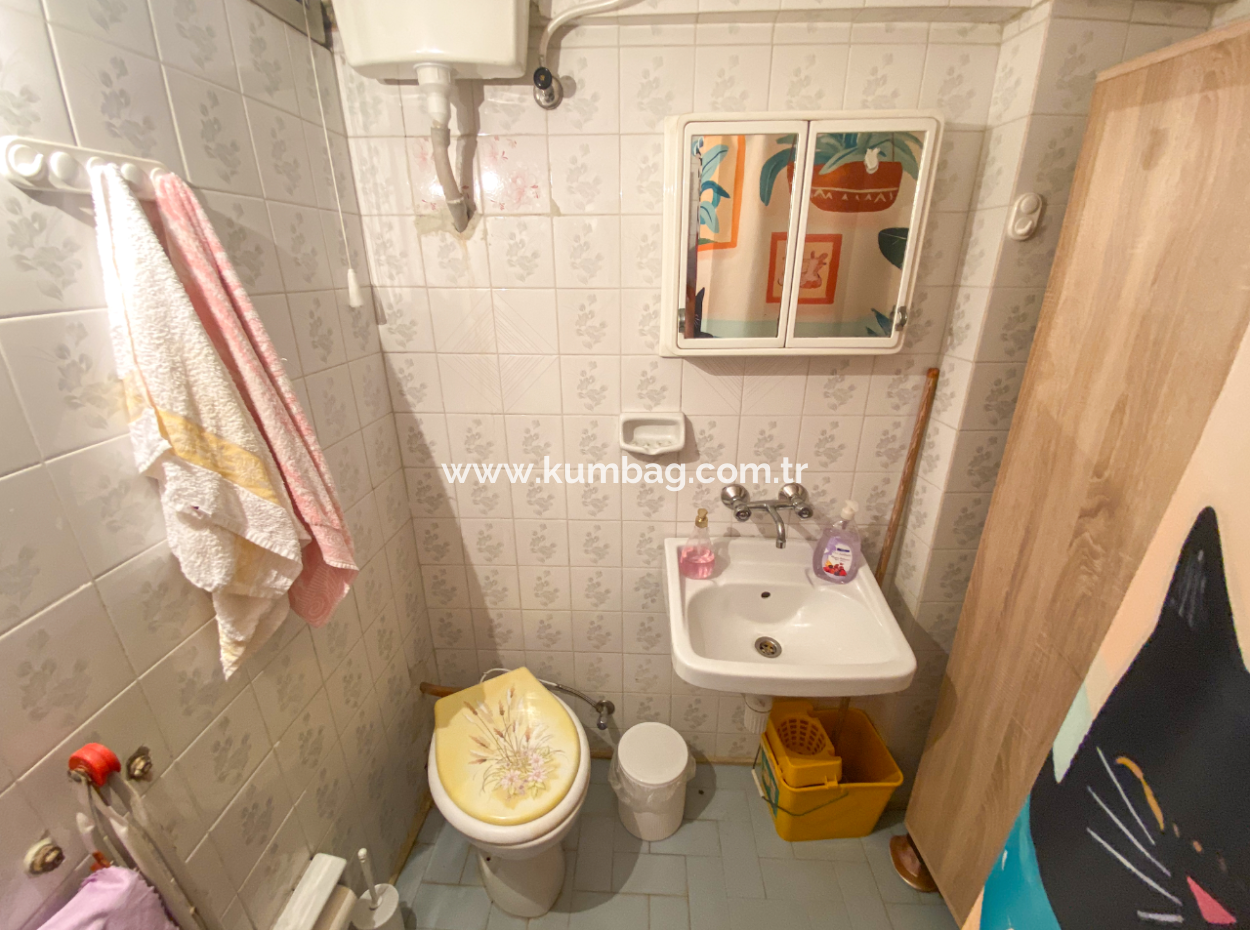 Kumbağ Merkezi Konumda Deniz Manzarlı Eşyalı Kiralık 2+1 Daire