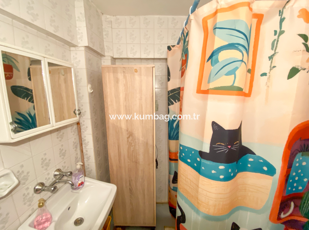 Kumbağ Merkezi Konumda Deniz Manzarlı Eşyalı Kiralık 2+1 Daire