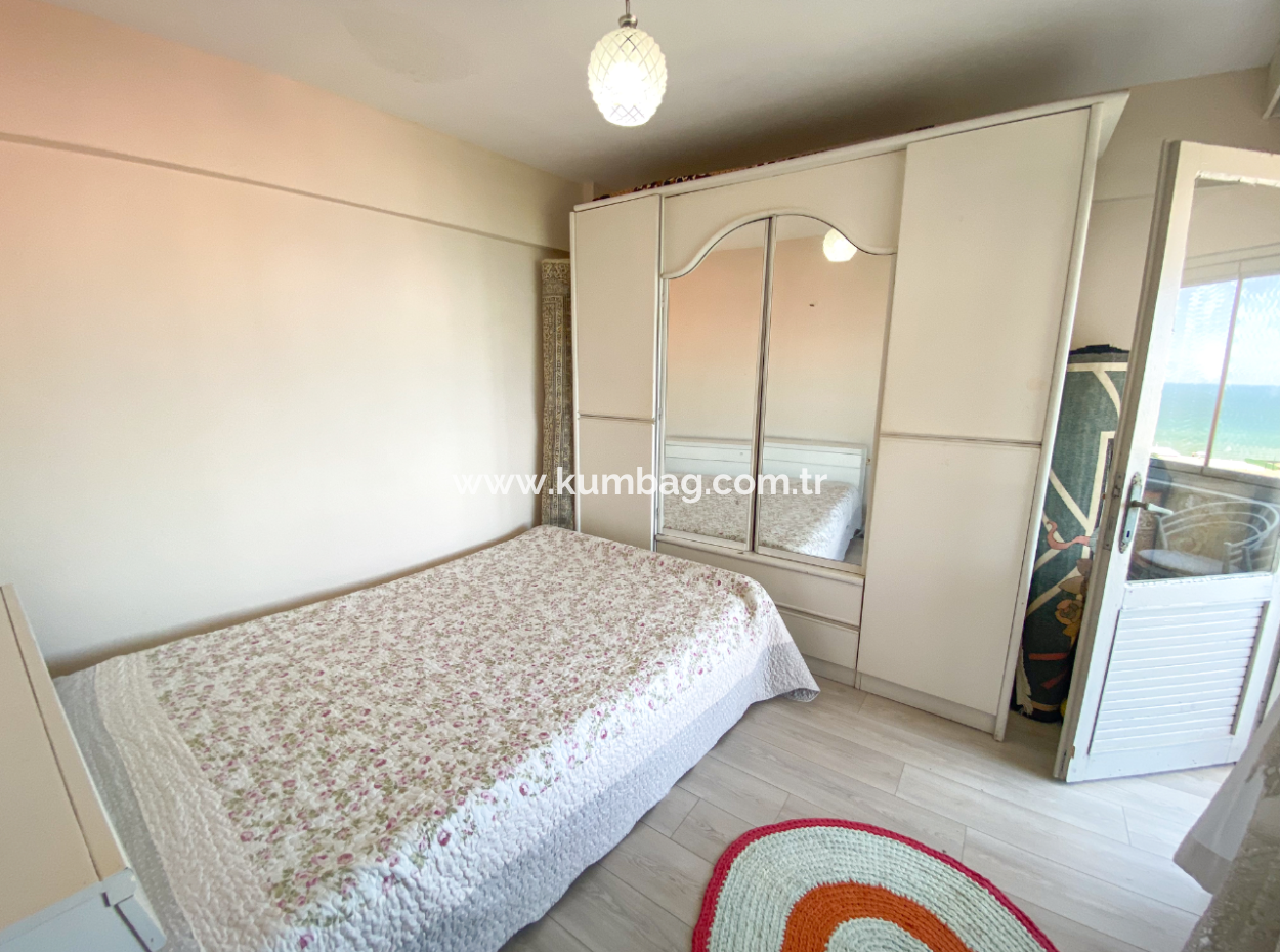Kumbağ Merkezi Konumda Deniz Manzarlı Eşyalı Kiralık 2+1 Daire