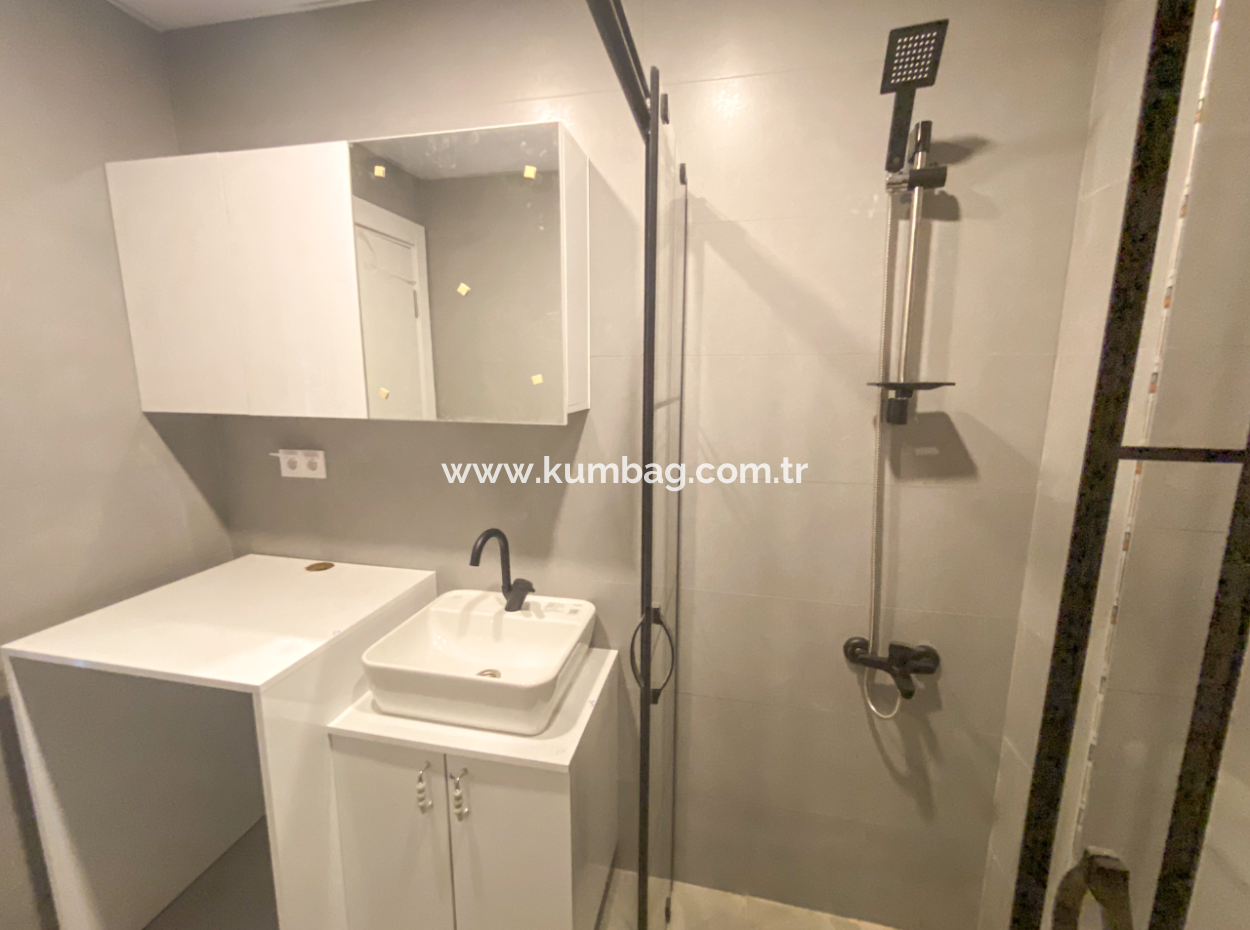 Kumbağ Denize Yakın Havuzlu Sitede Kiralık Lüks 2+1 Daire