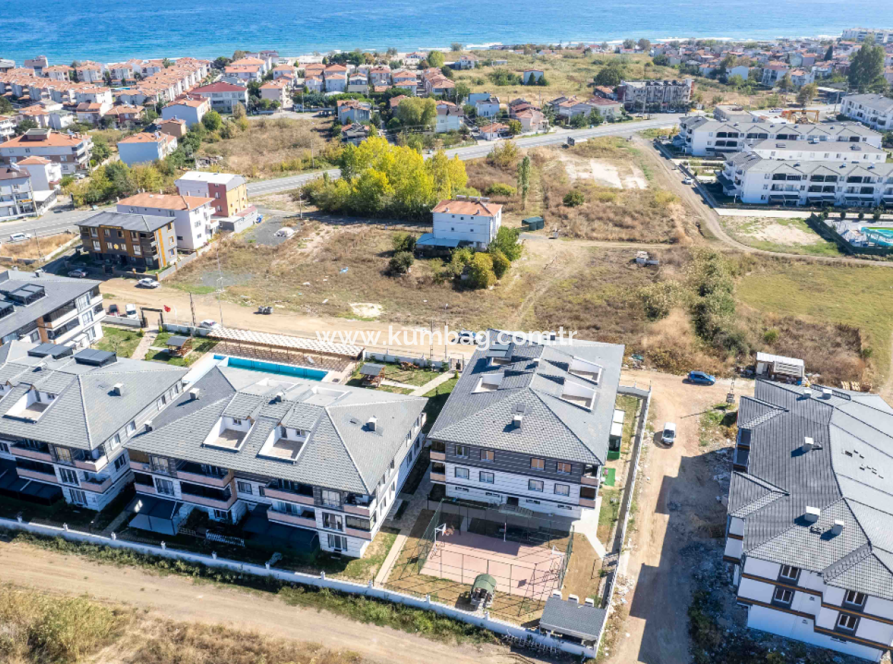 Kumbağ Havuzlu Sitede Eşyalı Kiralık Lüks 1+1 Bahçe Katı Daire
