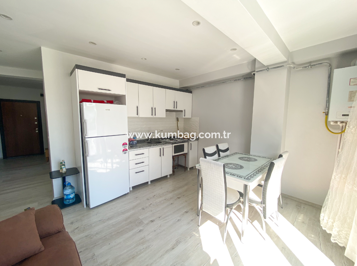 Kumbağ Havuzlu Sitede Eşyalı Kiralık Lüks 1+1 Bahçe Katı Daire