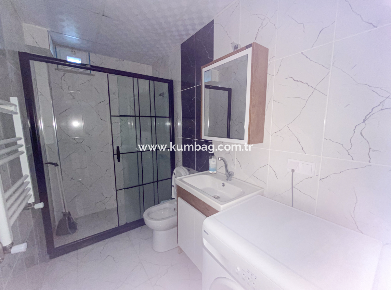 Kumbağ Havuzlu Sitede Eşyalı Kiralık Lüks 1+1 Bahçe Katı Daire