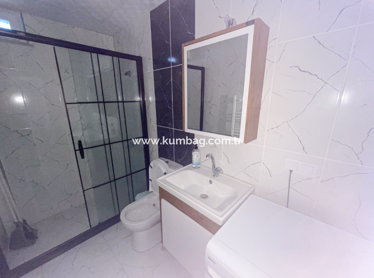 Kumbağ Havuzlu Sitede Eşyalı Kiralık Lüks 1+1 Bahçe Katı Daire
