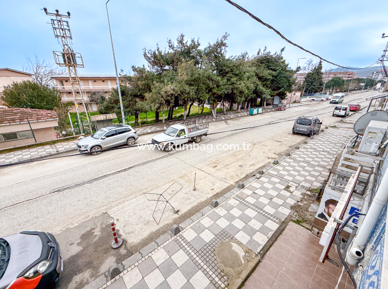 Kumbağ Ana Cadde Üzerinde Denize Yakın Bahçeli 1+1 Satılık Daire