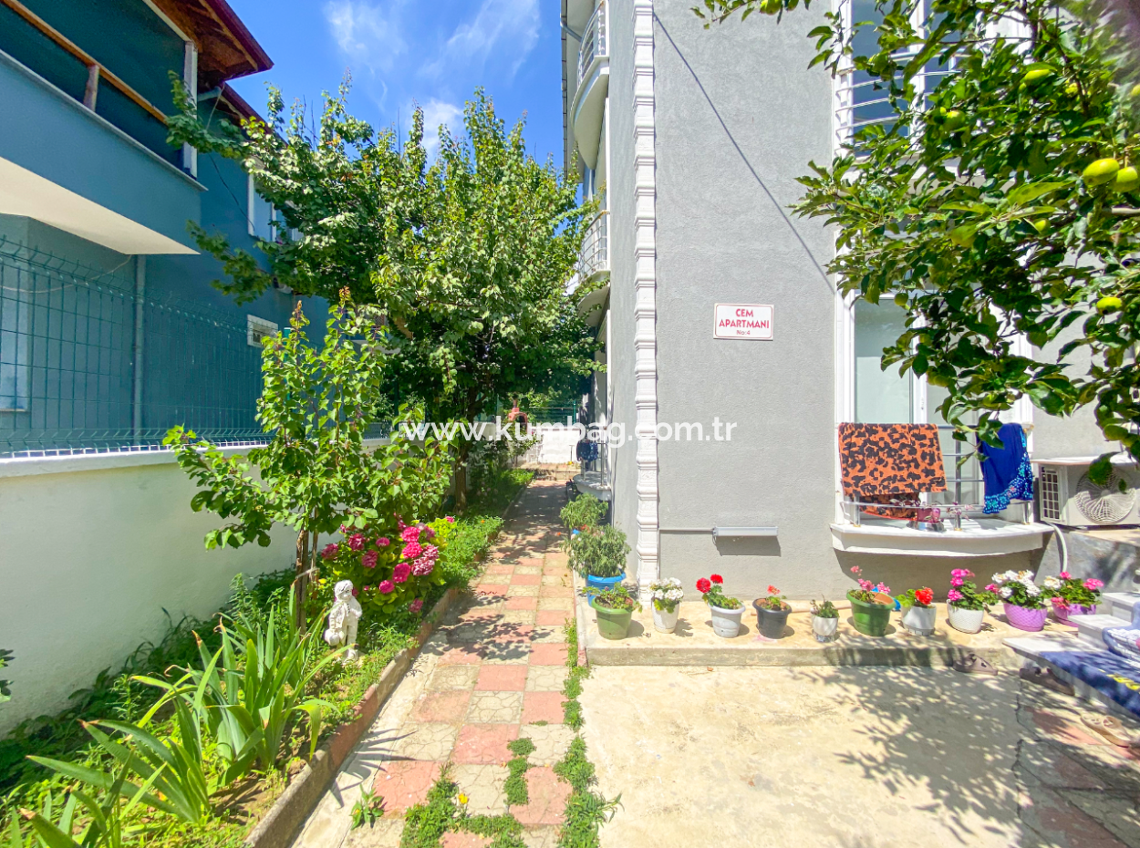 Kumbağ'da Ayrı Mutfaklı Çift Balkonlu 2+1 Ara Kat Kiralık Daire