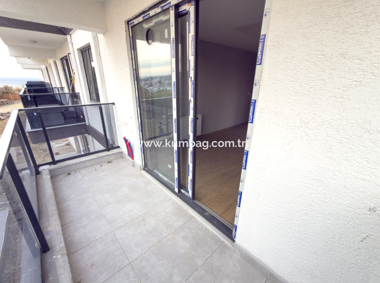 Kumbağ Havuzlu Sitede Deniz Ve Doğa Manzaralı 2+1 Satılık Daire