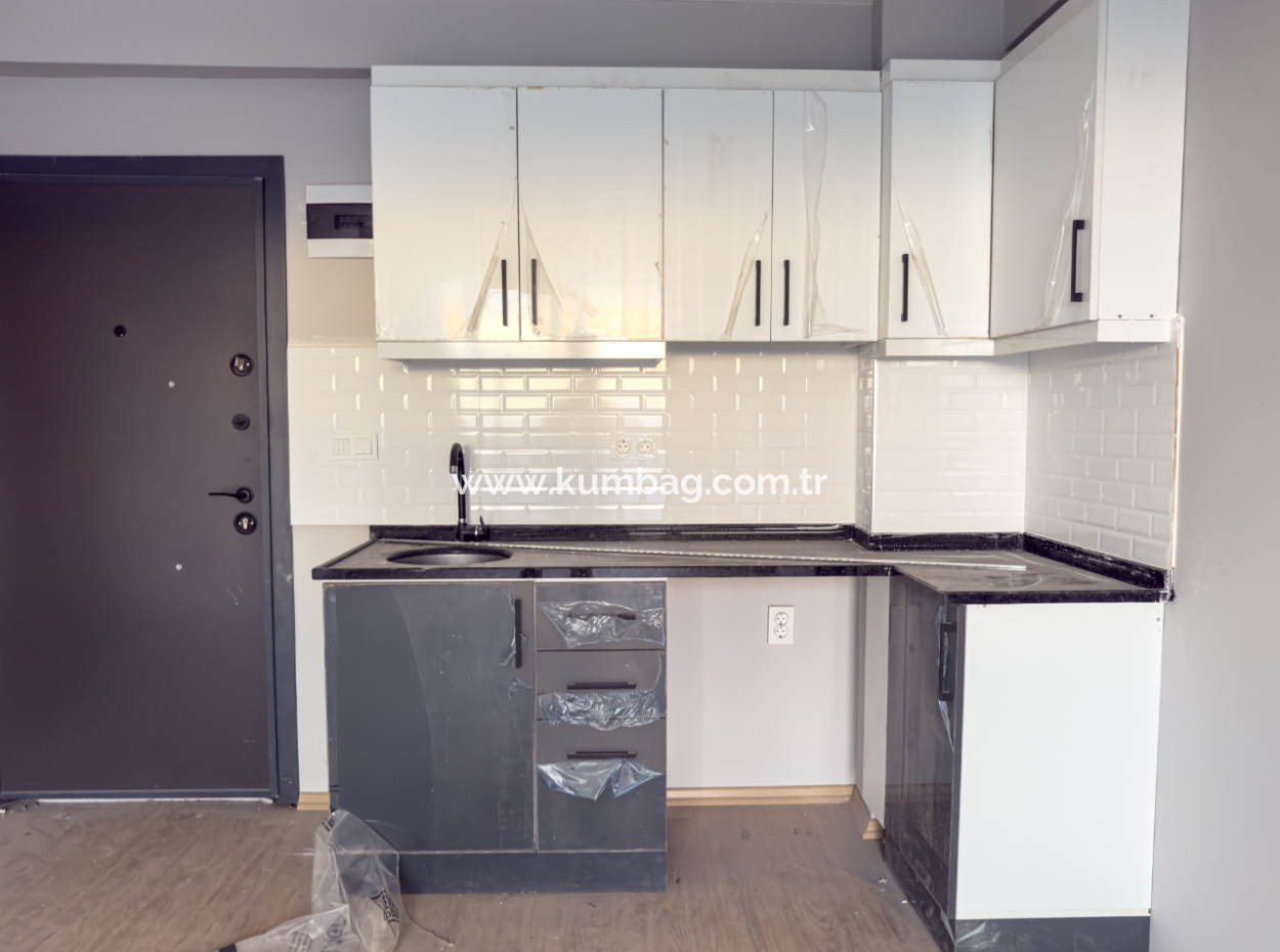Kumbağ Havuzlu Sitede Deniz Ve Doğa Manzaralı 2+1 Satılık Daire