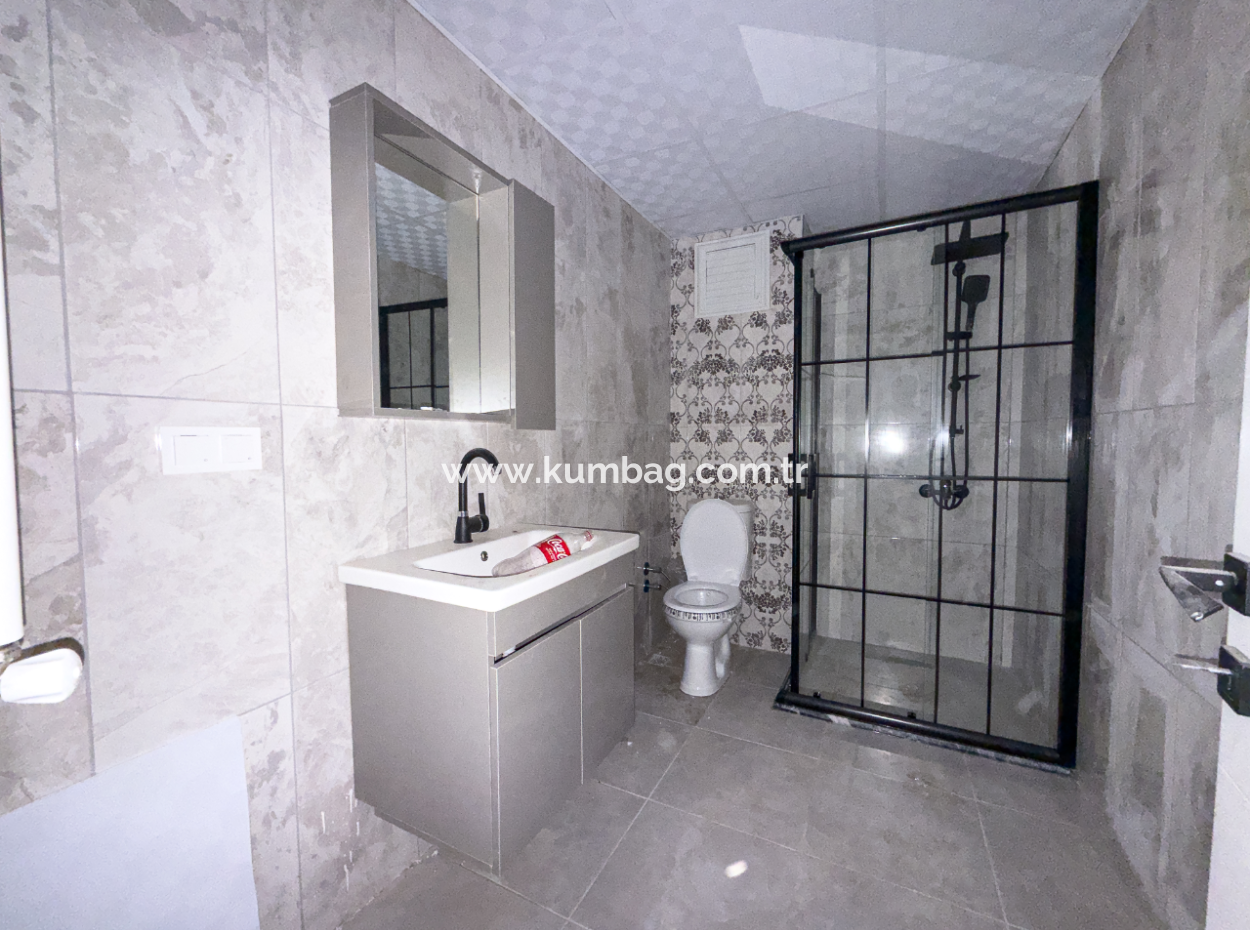 Kumbağ Havuzlu Sitede Deniz Ve Doğa Manzaralı 2+1 Satılık Daire