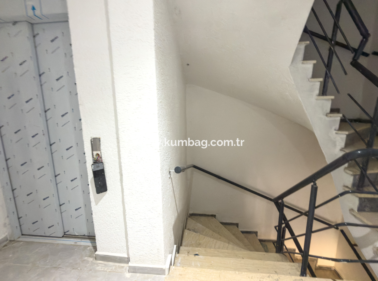 Kumbağ Havuzlu Sitede Deniz Ve Doğa Manzaralı 2+1 Satılık Daire