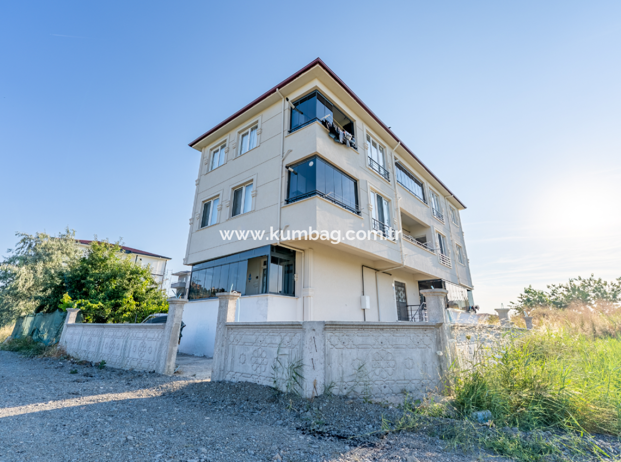 Kumbağ Yeni Ve İskanlı Binada Ferah Eşyalı Satılık 2+1 Daire