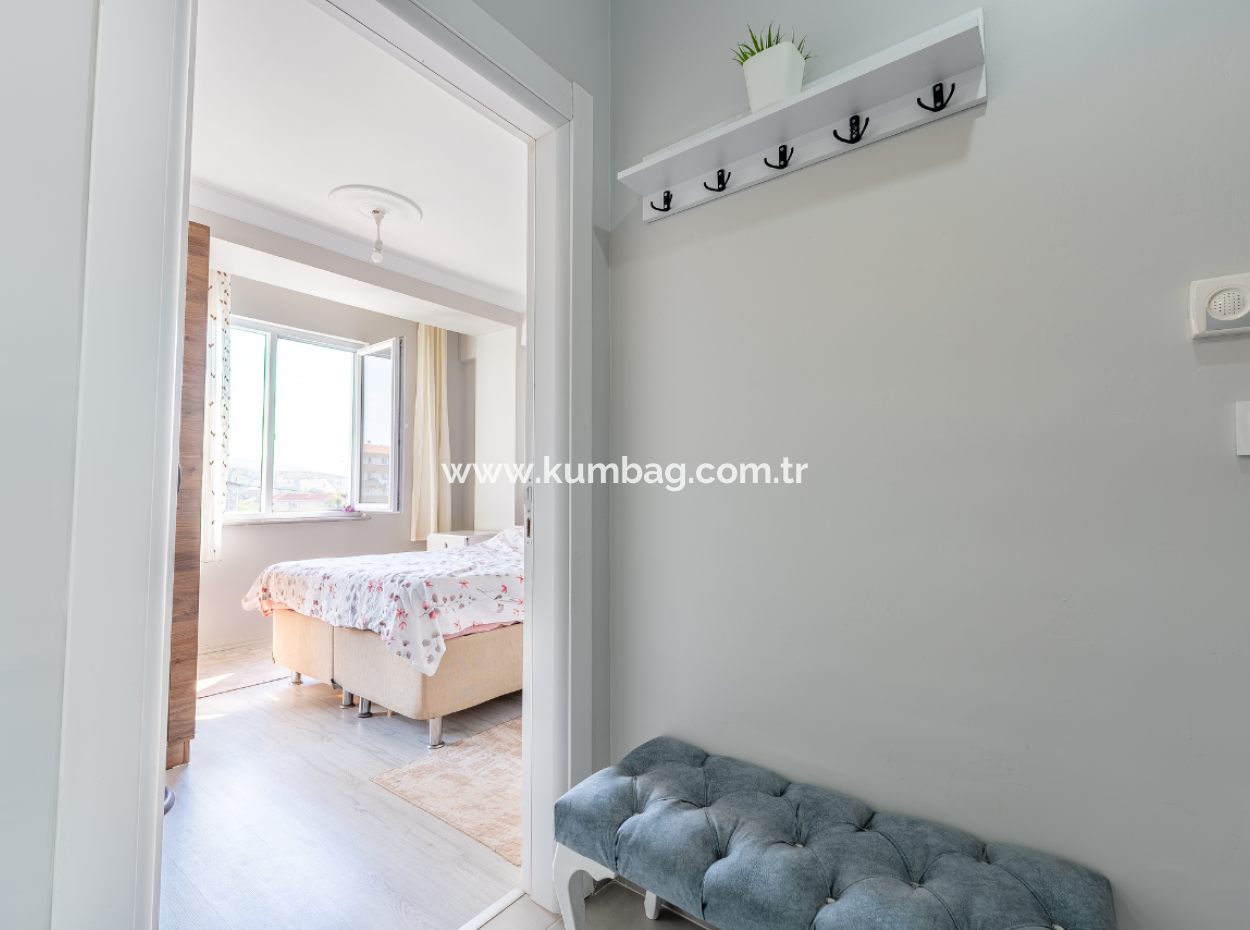 Aquaparklı Havuzlu Ve Denize Yakın Sitede Satılık 1+1 Daire