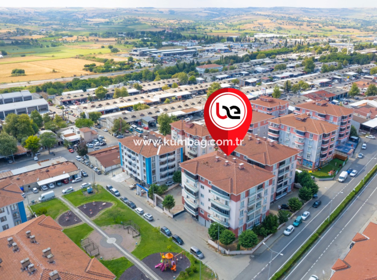 100. Yıl Mah. İşlek Cadde Üzerinde 135 M2 Satılık Dükkan