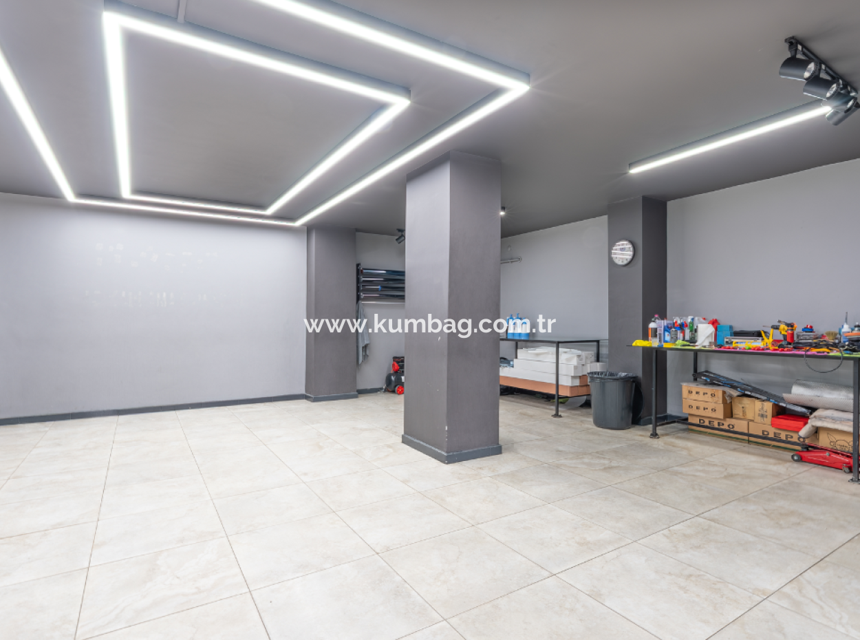 100. Yıl Mah. İşlek Cadde Üzerinde 135 M2 Satılık Dükkan