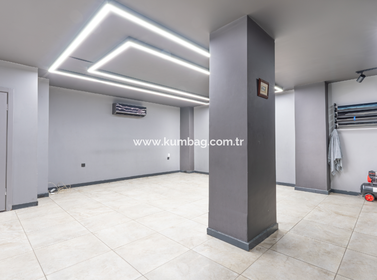 100. Yıl Mah. İşlek Cadde Üzerinde 135 M2 Satılık Dükkan