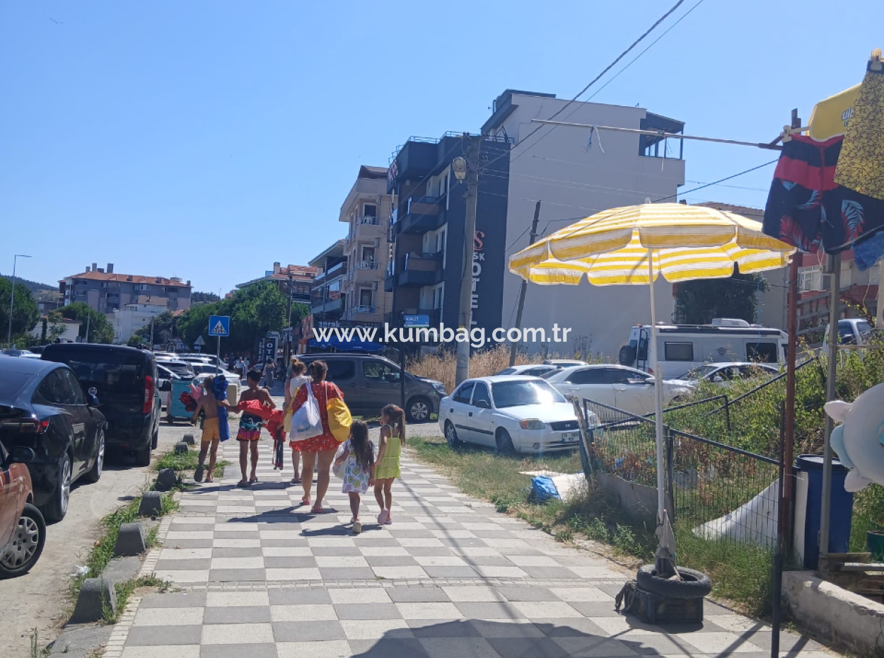 Kumbağ'da İşlek Ana Cadde Üzerinde Okul Karşısında Satılık 100 M2 Dükkan