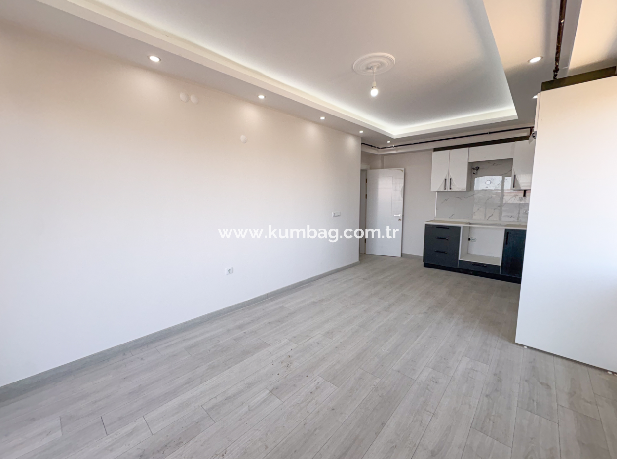 Kumbağ Lüks Havuzlu Yonca Evleri Sitesinde Satılık 2+1 Daireler