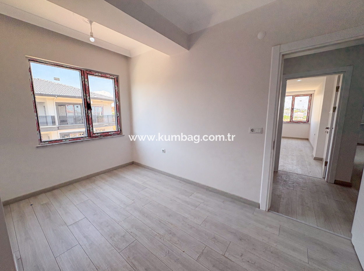 Kumbağ Lüks Havuzlu Yonca Evleri Sitesinde Satılık 2+1 Daireler