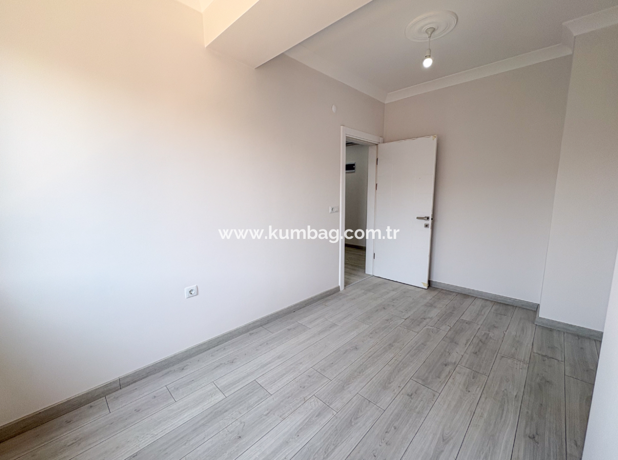 Kumbağ Lüks Havuzlu Yonca Evleri Sitesinde Satılık 2+1 Daireler