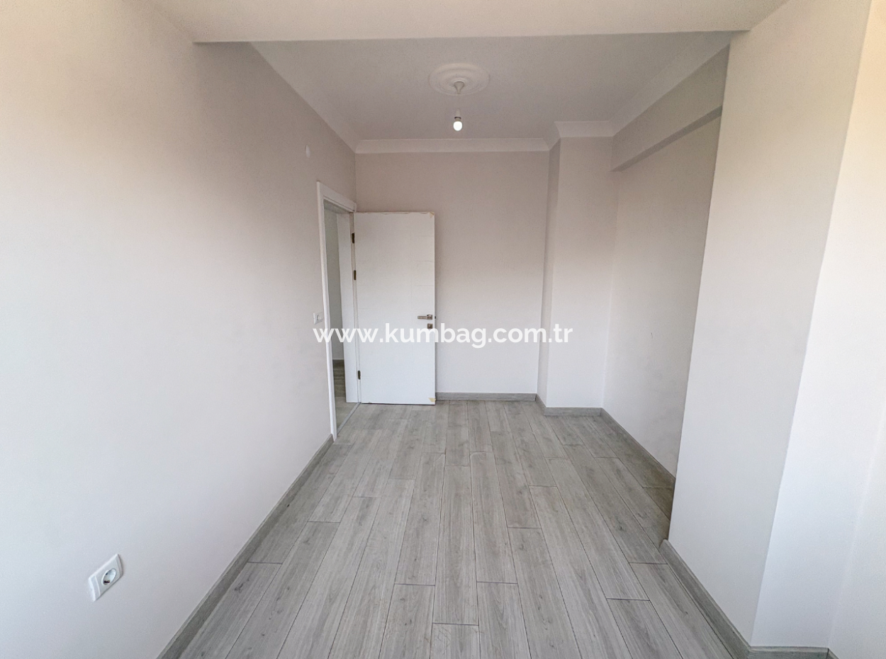Kumbağ Lüks Havuzlu Yonca Evleri Sitesinde Satılık 2+1 Daireler
