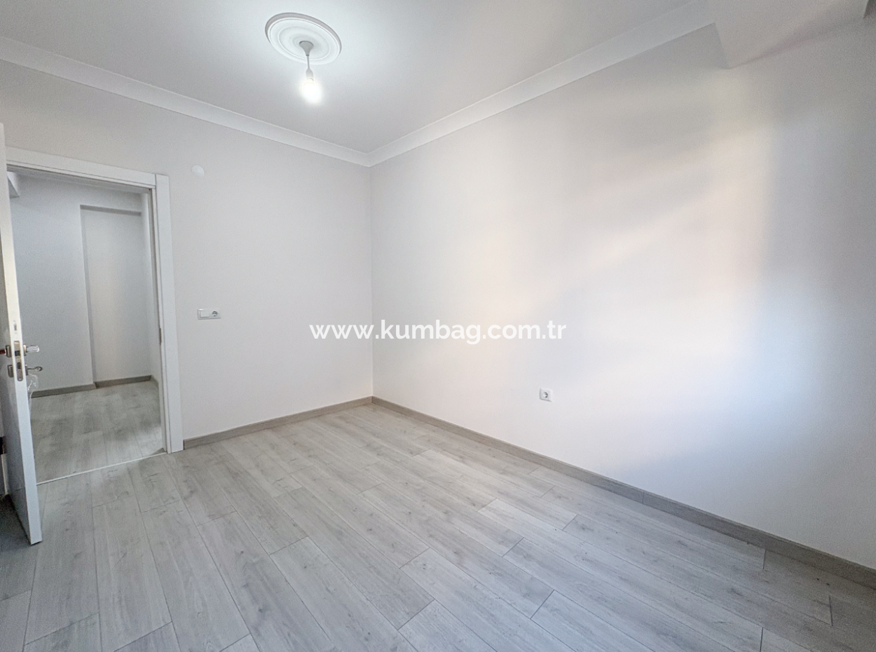 Kumbağ Lüks Havuzlu Yonca Evleri Sitesinde Satılık 2+1 Daireler