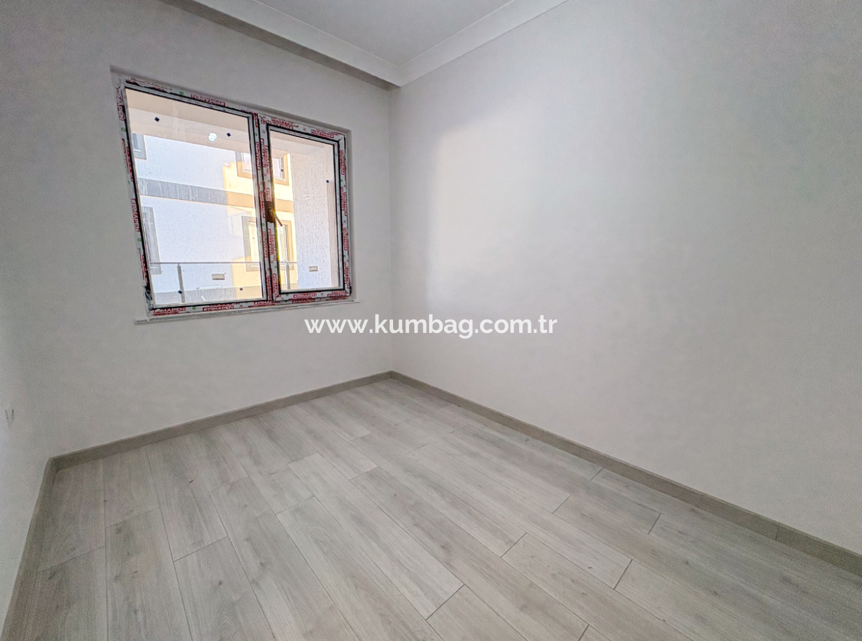 Kumbağ Lüks Havuzlu Yonca Evleri Sitesinde Satılık 2+1 Daireler