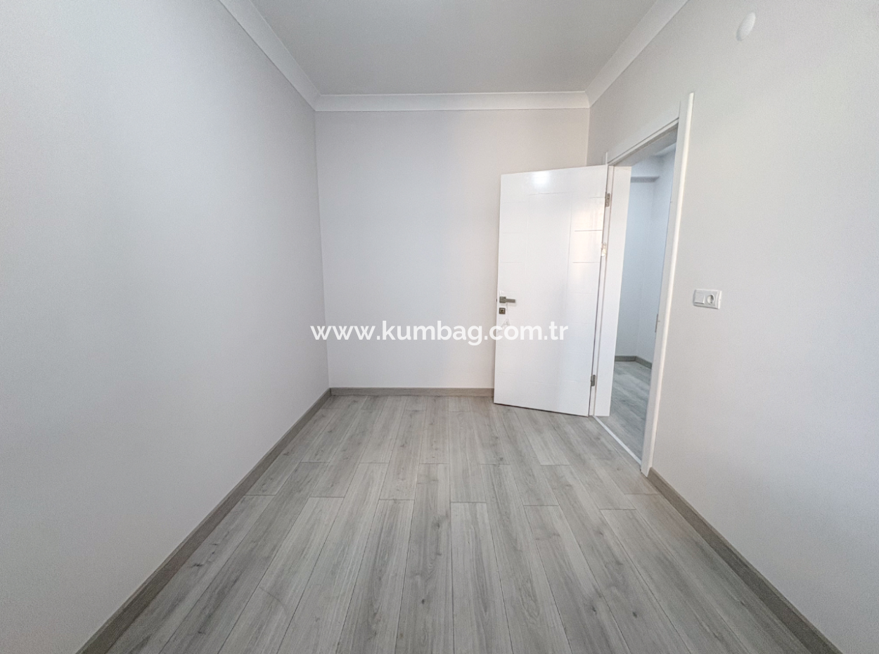 Kumbağ Lüks Havuzlu Yonca Evleri Sitesinde Satılık 2+1 Daireler
