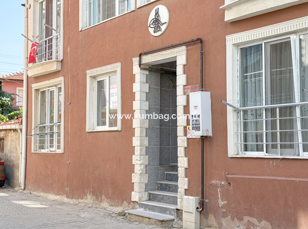 Kumbağ Merkezi Konumda Geniş İskanlı 2+1 Satılık Daire
