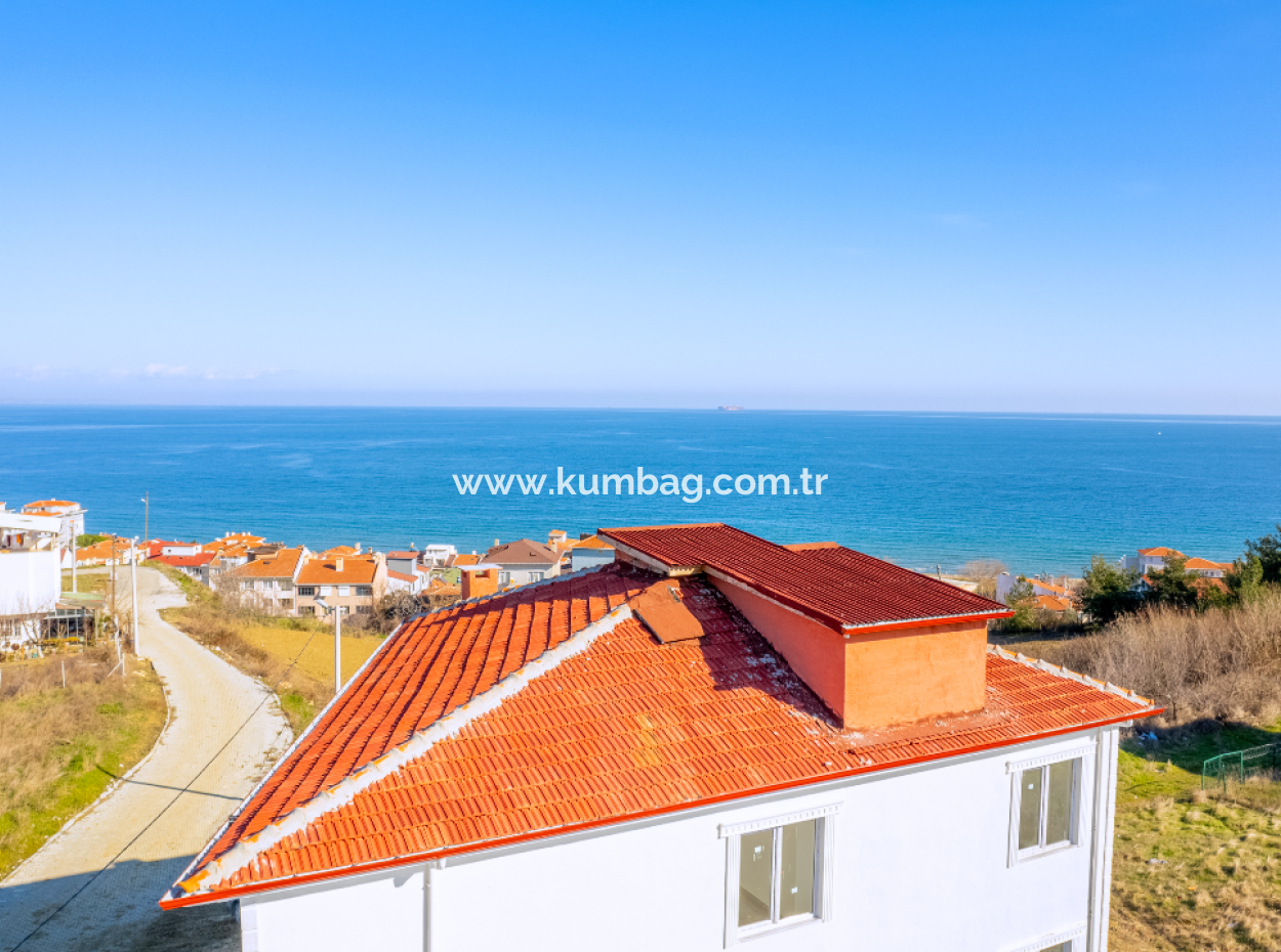 Kumbağ'da Panoramik Deniz Manzaralı İskanlı Satılık 1+1 Daire