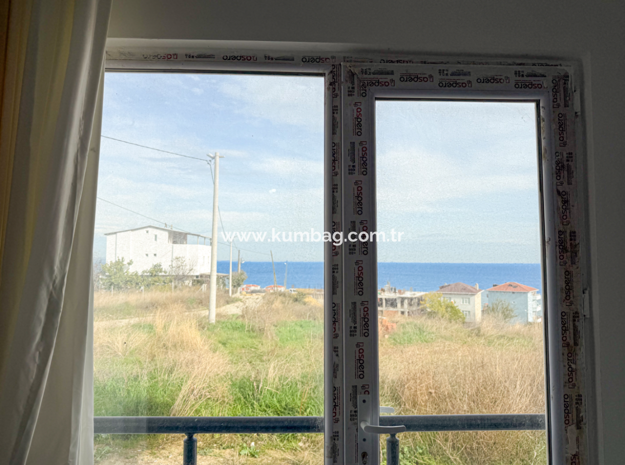 Kumbağ'da Panoramik Deniz Manzaralı İskanlı Satılık 1+1 Daire