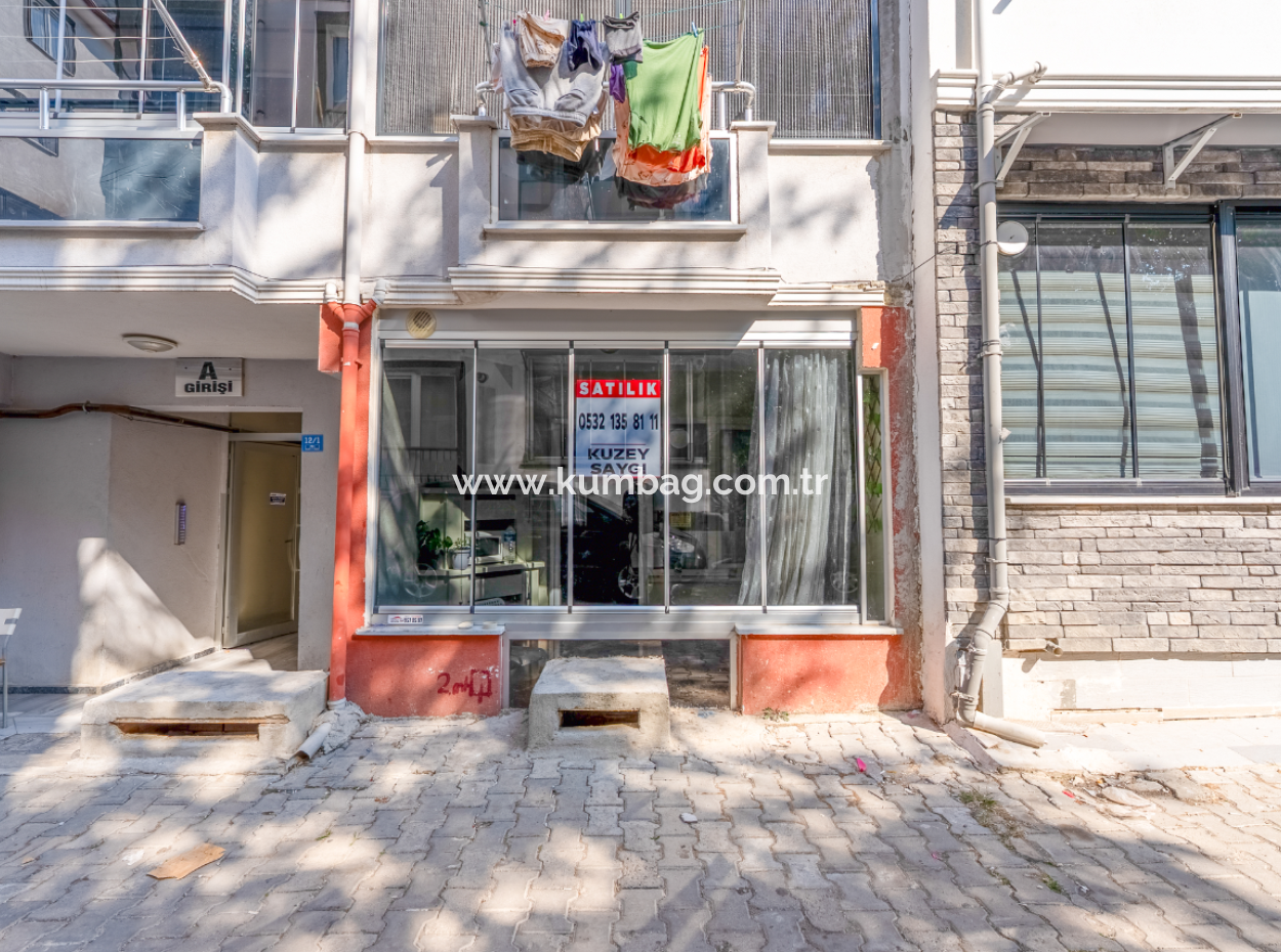 Kumbağ'da Merkezi Konumda Denize Yakın Satılık 2+1 Geniş Daire