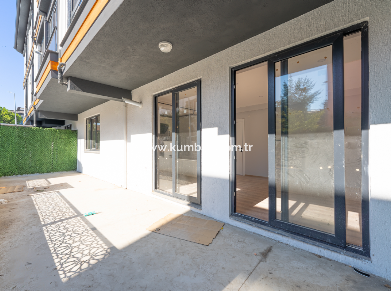 Değirmenaltı Mh Denize Sıfır Kiralık Bahçe Kat Lüks 2+1 Daireler