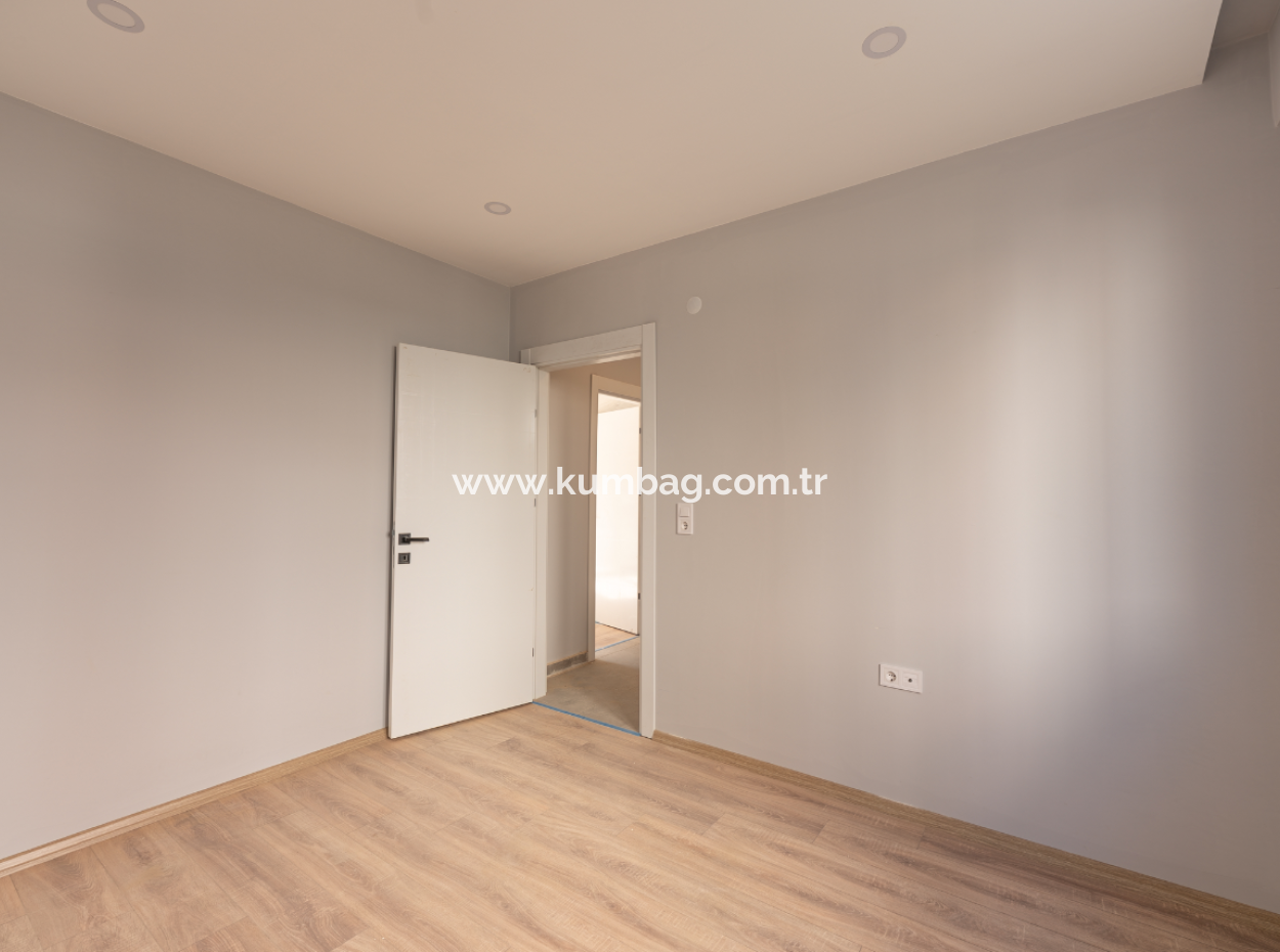 Değirmenaltı Mh Denize Sıfır Kiralık Bahçe Kat Lüks 2+1 Daireler