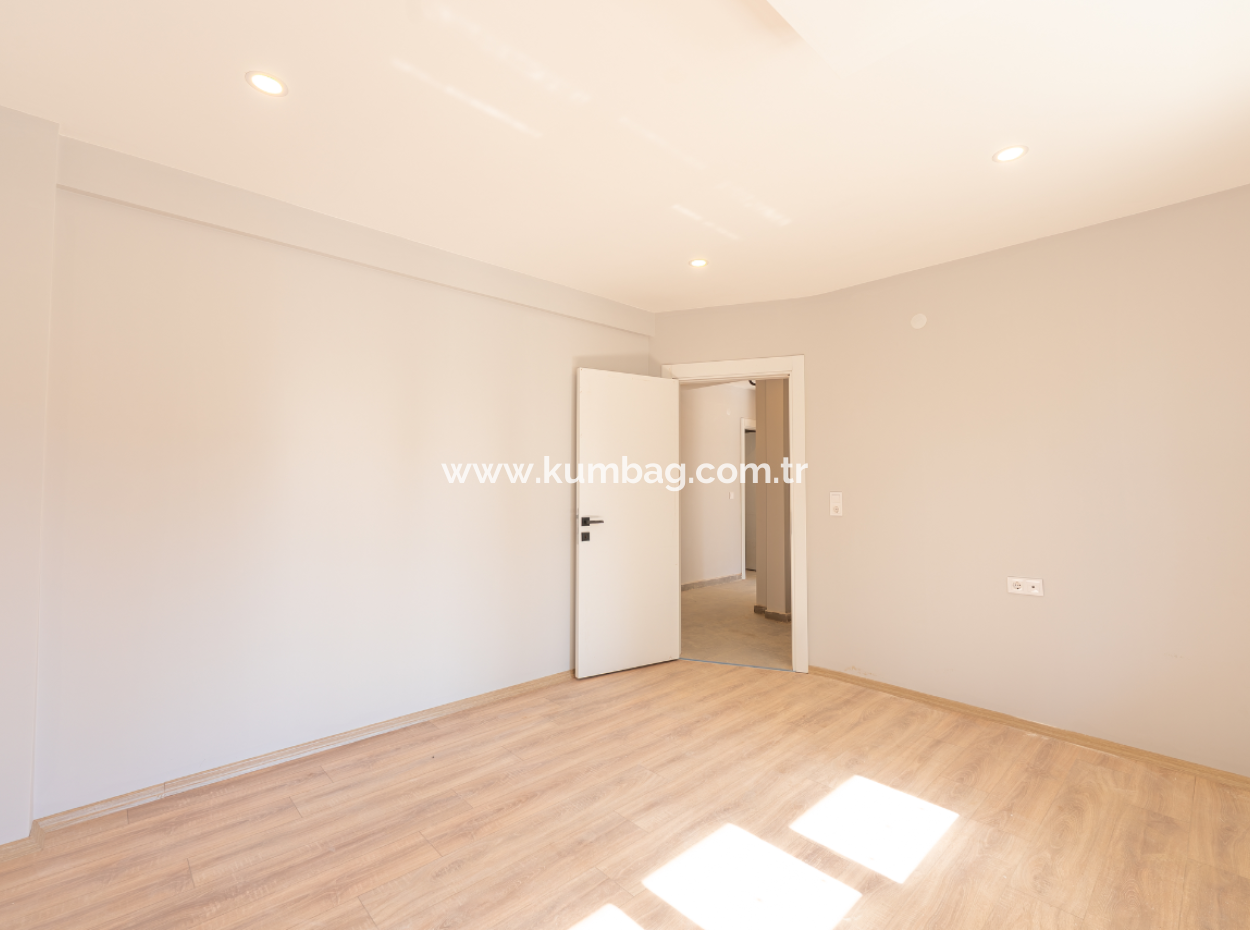 Değirmenaltı Mh Denize Sıfır Kiralık Bahçe Kat Lüks 2+1 Daireler