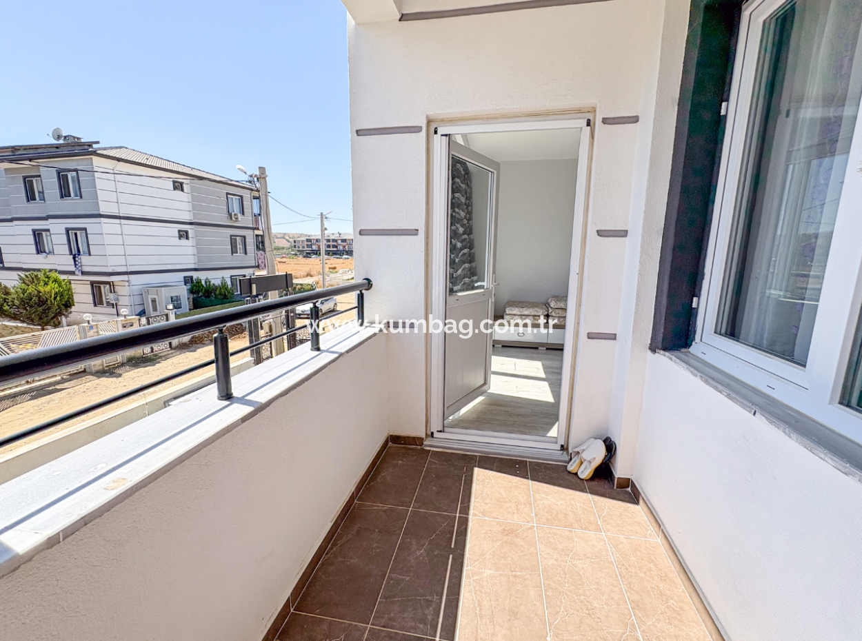 Kumbağ'da Yeni Binada Caddeye Yakın Eşyasız Kiralık 1+1 Daire