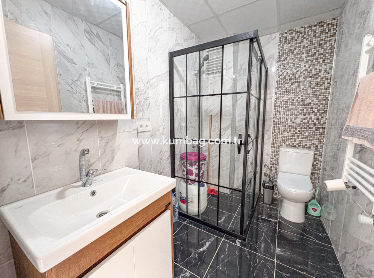 Kumbağ'da Yeni Binada Caddeye Yakın Eşyasız Kiralık 1+1 Daire