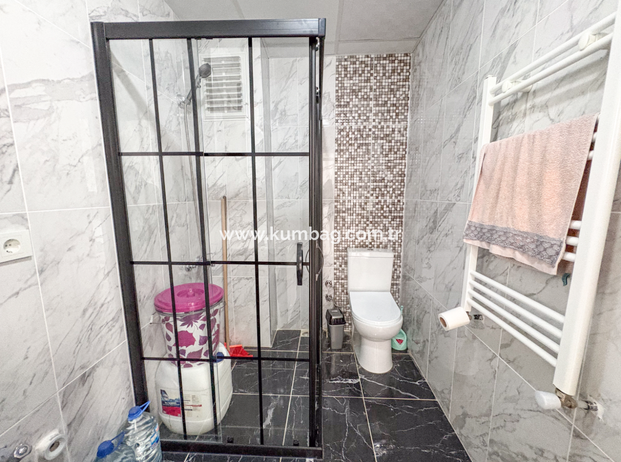 Kumbağ'da Yeni Binada Caddeye Yakın Eşyasız Kiralık 1+1 Daire