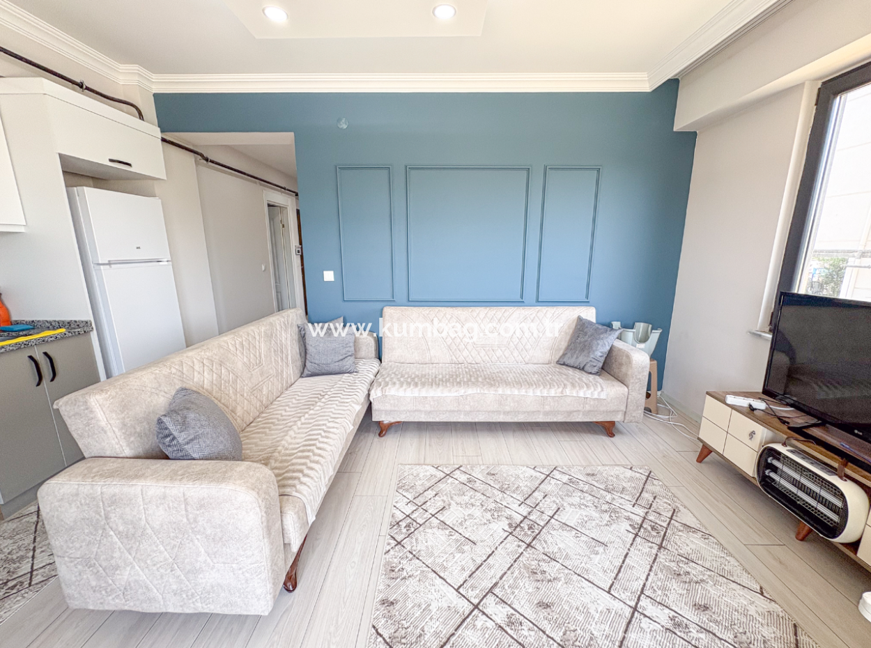 Kumbağ'da Park Karşısında Kiralık Eşyalı Lüks 2+1 Daire
