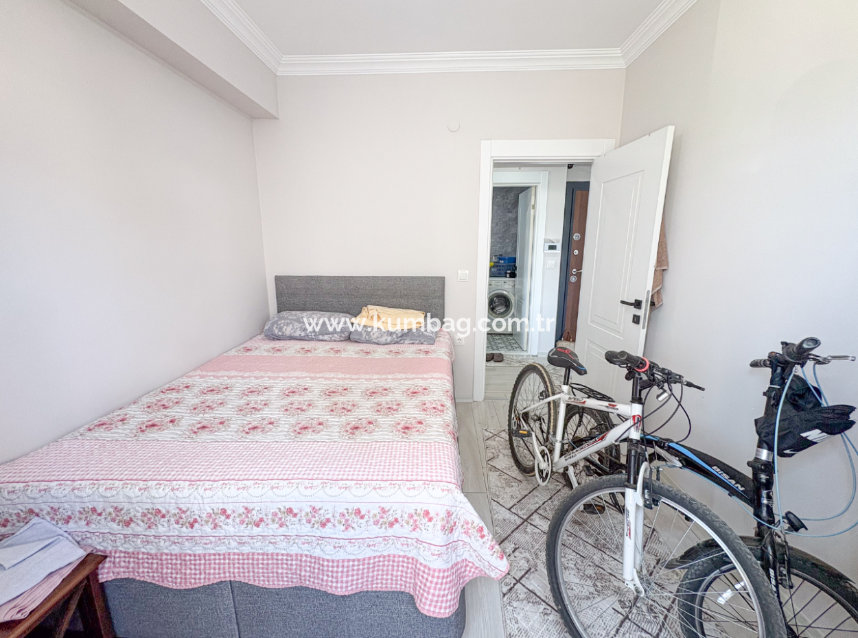 Kumbağ'da Park Karşısında Kiralık Eşyalı Lüks 2+1 Daire