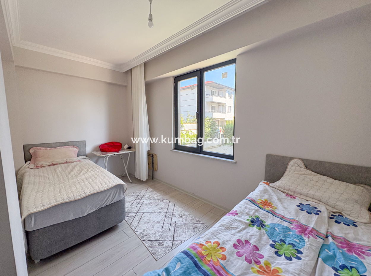 Kumbağ'da Park Karşısında Kiralık Eşyalı Lüks 2+1 Daire
