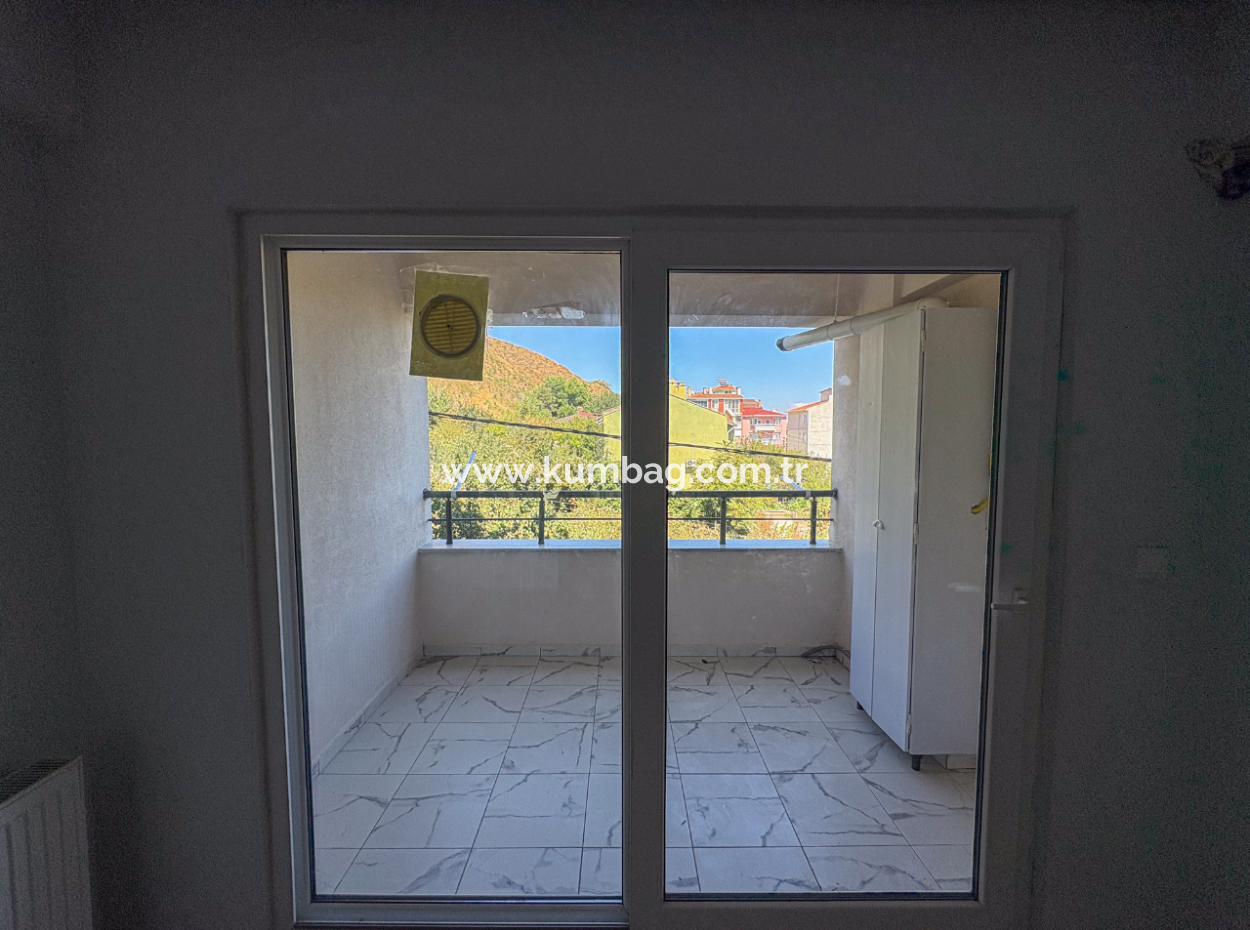 Kumbağ Migros Arkasında Önü Kapanmaz Kiralık Ferah 2+1 Daire