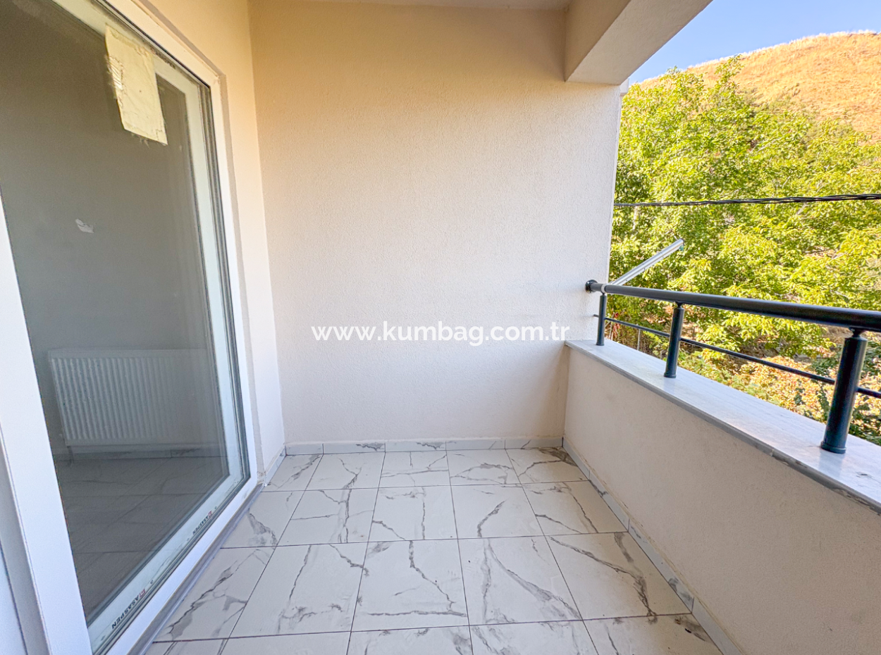 Kumbağ Migros Arkasında Önü Kapanmaz Kiralık Ferah 2+1 Daire