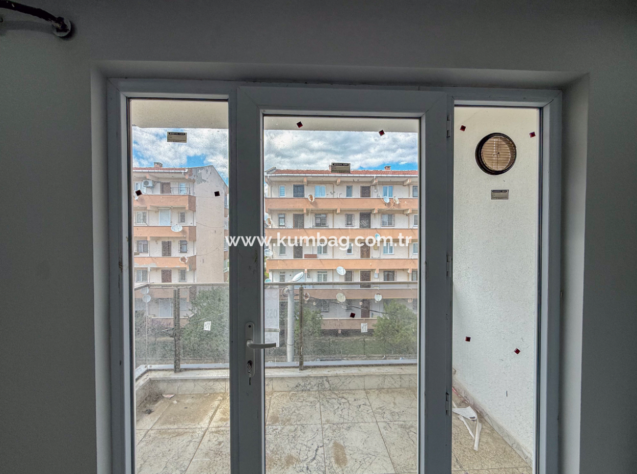 Kumbağ Yeni Binada Ferah Ve Denize Yakın Kiralık Sıfır 2+1 Daire