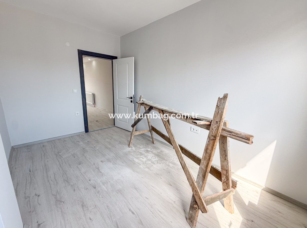 Kumbağ Yeni Binada Ferah Ve Denize Yakın Kiralık Sıfır 2+1 Daire