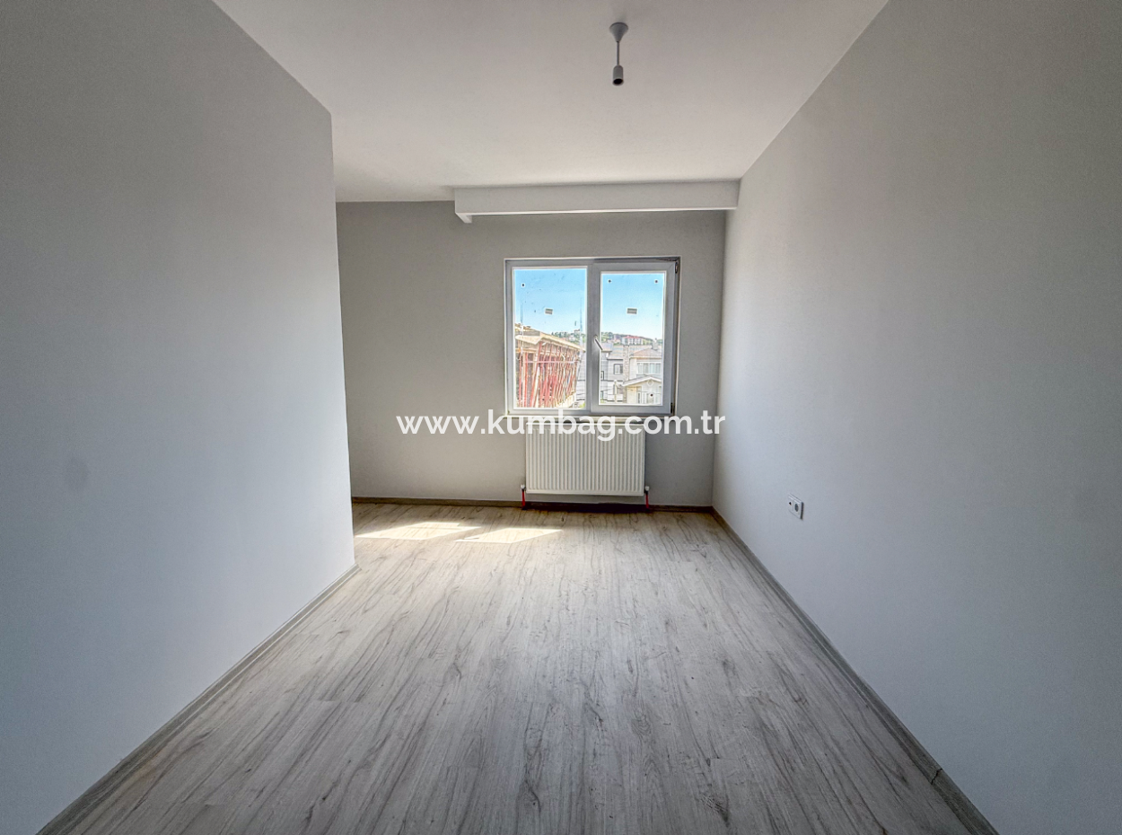 Kumbağ Yeni Binada Ferah Ve Denize Yakın Kiralık Sıfır 2+1 Daire